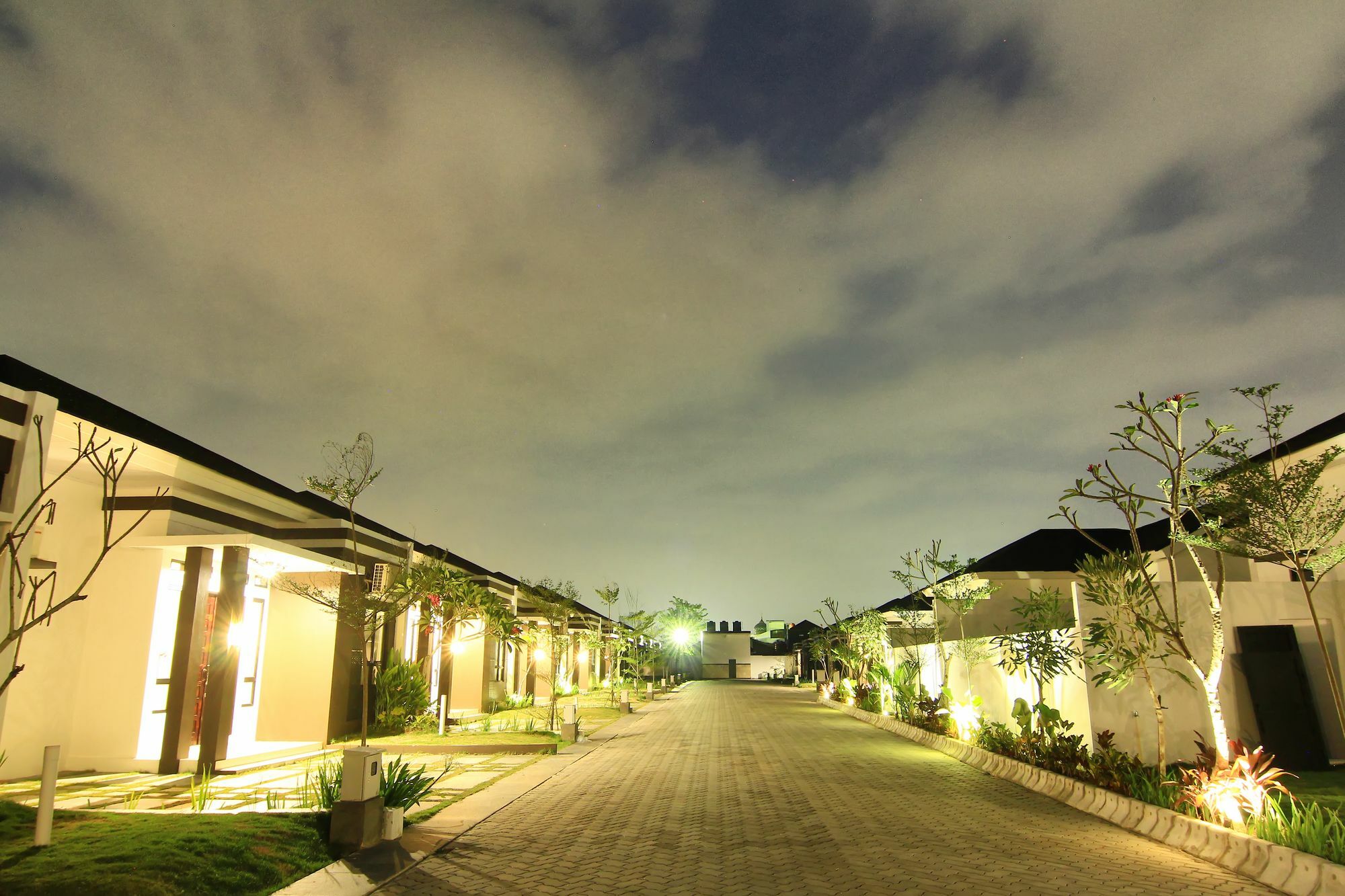 The Baliview Luxury Villas & Resto Pekanbaru Exterior photo
